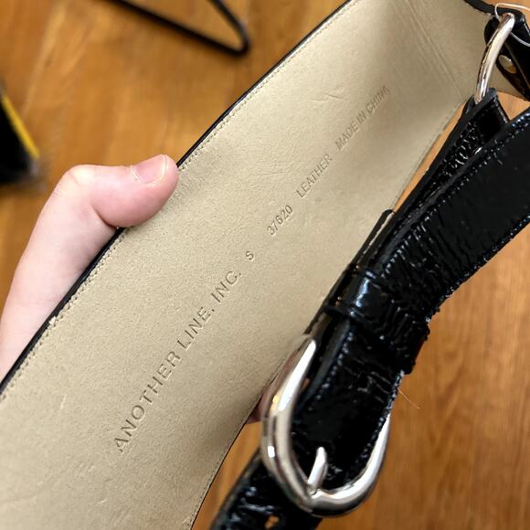 Another Line Inc Patent Leather Belt Womens Size Small Black Silver - Picture 3 of 3